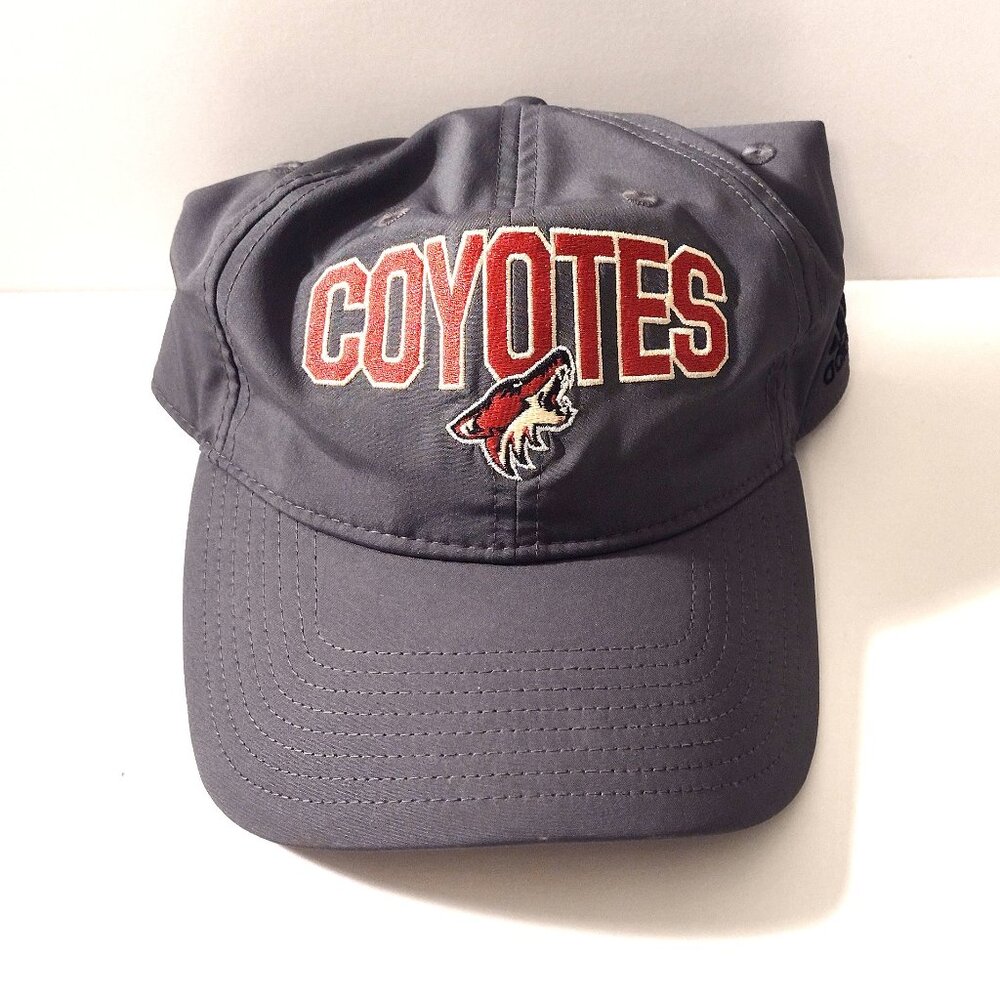 Arizona Coyotes Hat - Adidas / NHL - 97% Polyester / 3% Spandex - Adult